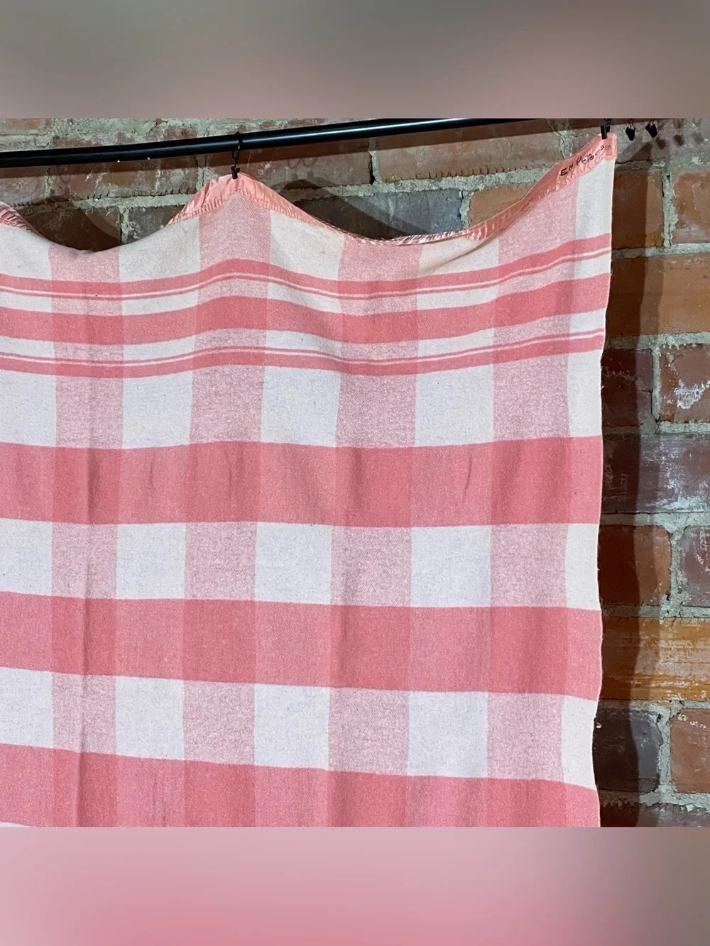 Vintage Pink White Plaid Wool Camp Blanket 61” x 79” Satin Edge